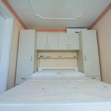 Studio In With Terrace, Air Conditioning, Wifi 4778-3 Διαμέρισμα