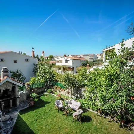 Studio In With Terrace, Air Conditioning, Wifi 4778-3